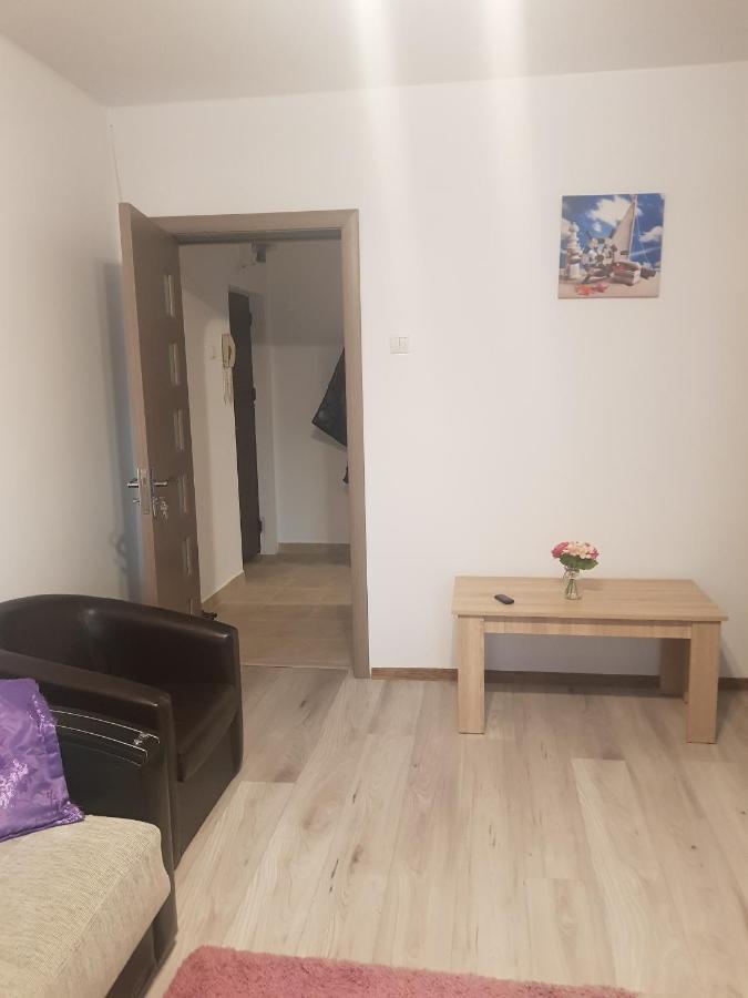 Apartament Cu 2 Camere Situat La 5 Minute De Statiunea Mamaia Constanta Exterior photo